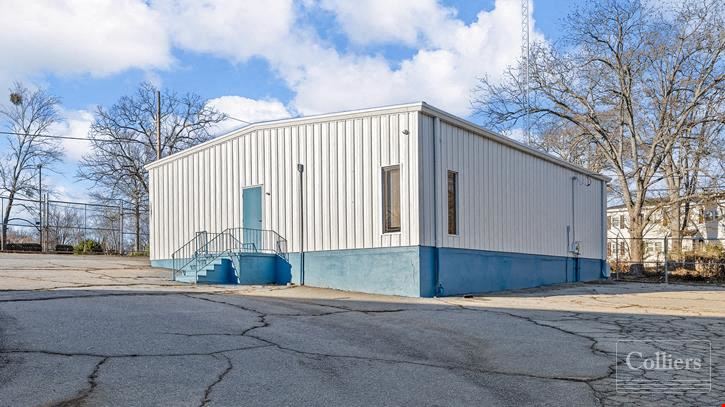 ±8,700-74,490-SF Industrial Space With Excellent Visibility