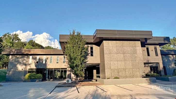 ±10,000-SF Class A Office Suite with State-of-the-art Technology | Greenville, SC
