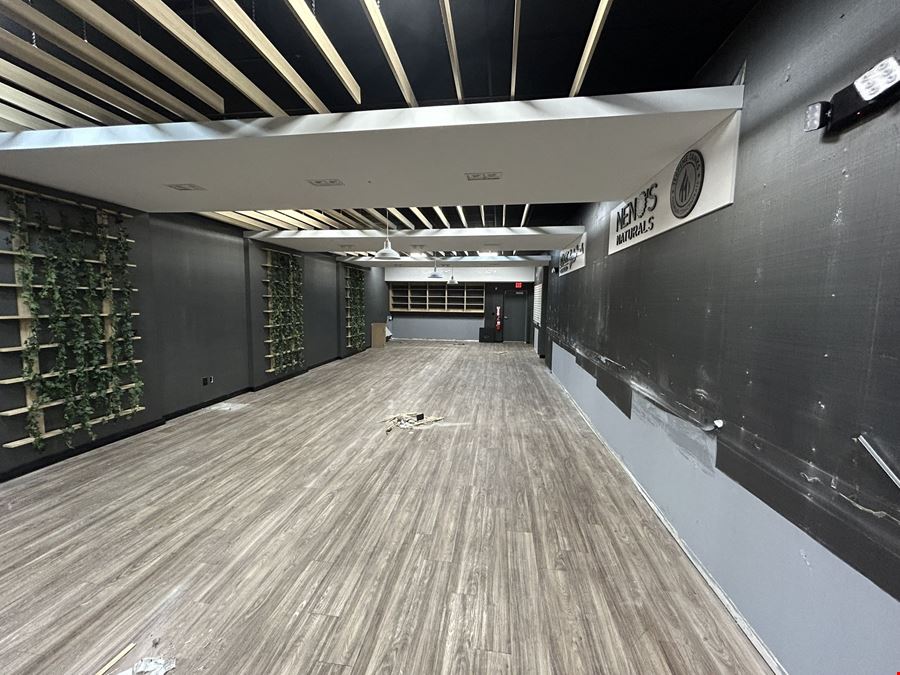 Gaylord - Freestanding Retail Building/Redevelopment Site