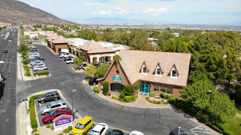Preview of Retail space for Rent at 270-290 E. Horizon Dr.