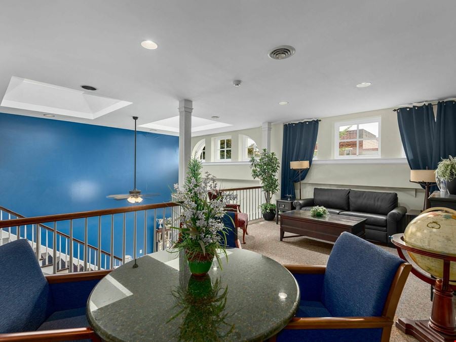 337 N Main St