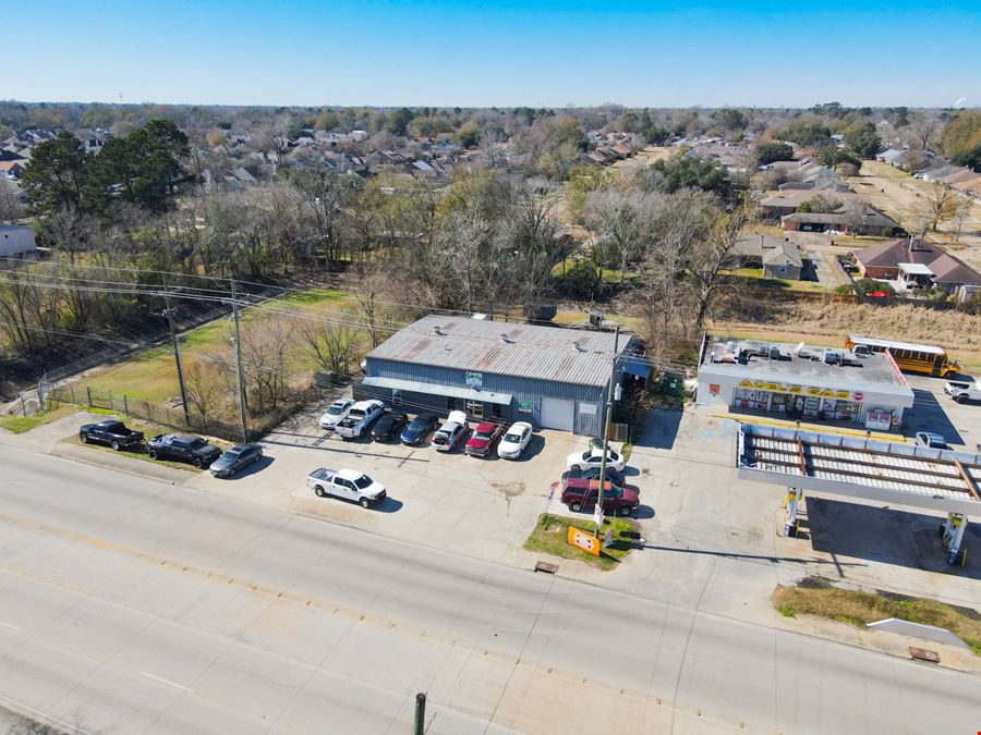 Leased Automotive Shop on O’Neal, 8.37% Cap