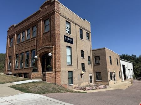Preview of Retail space for Rent at 910 N Main Ave
