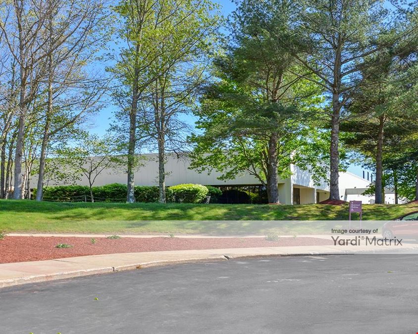 100 & 200 Financial Park
