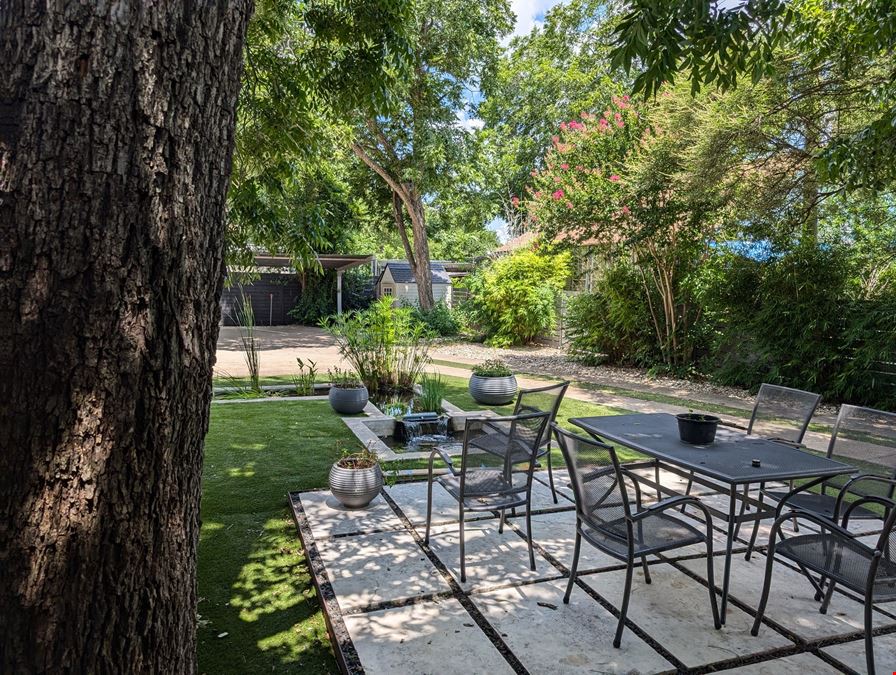 3906 Menchaca Rd