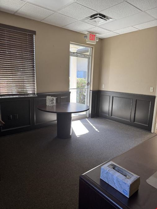 Desirable, Gorgeous Oviedo Office For Sale