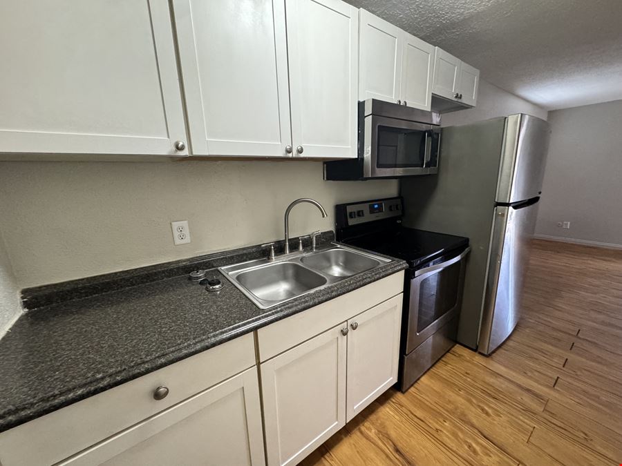 152 & 162 S Dipper Ln