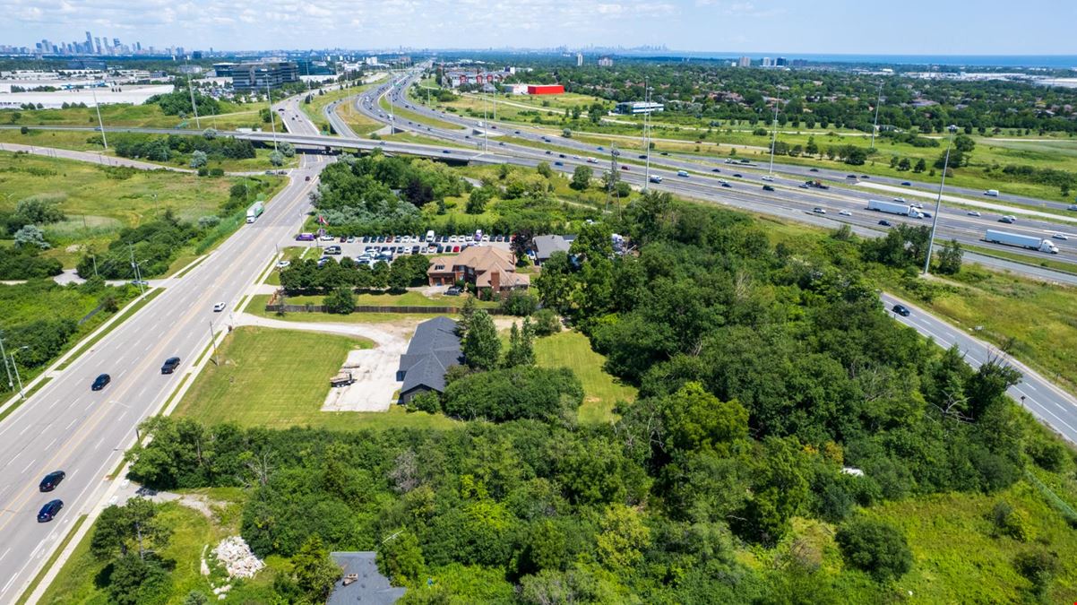 2078 Upper Middle Road East, Oakville