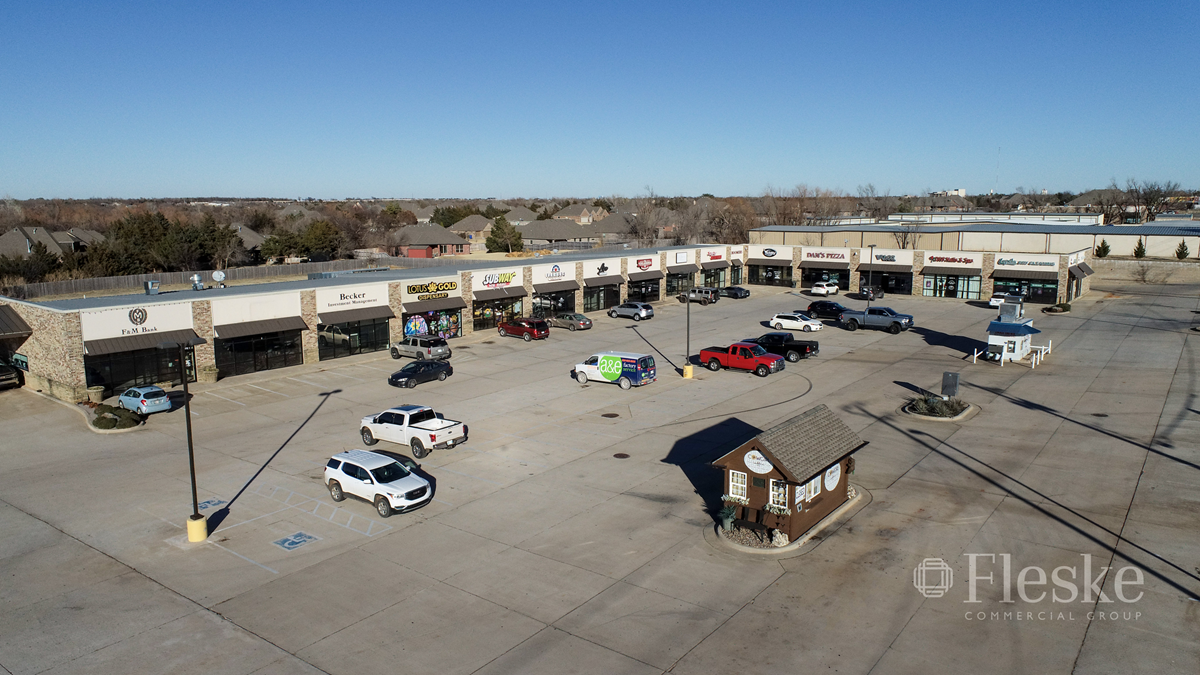 Market at Cedar Lake