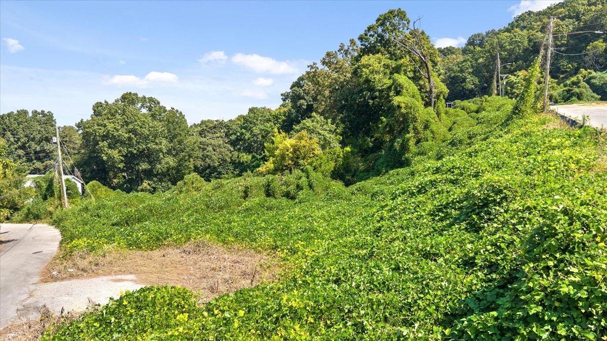 4.07 ACRES | TRN-3 ZONING | CHATTANOOGA & LOOKOUT MOUNTAIN VIEWS