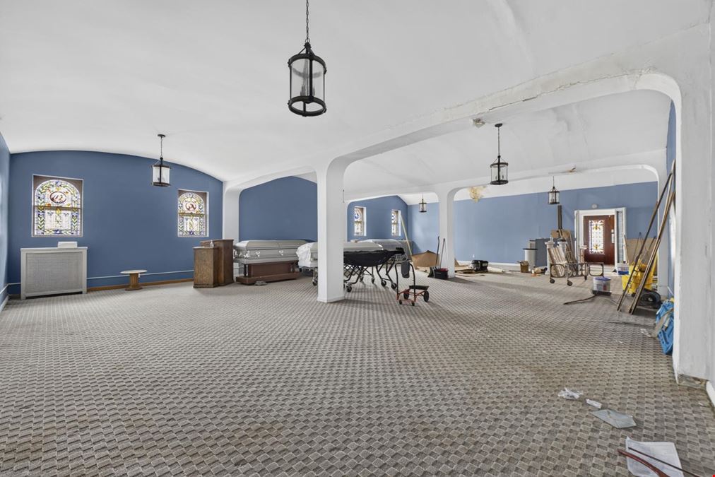Dutchtown Commercial Property