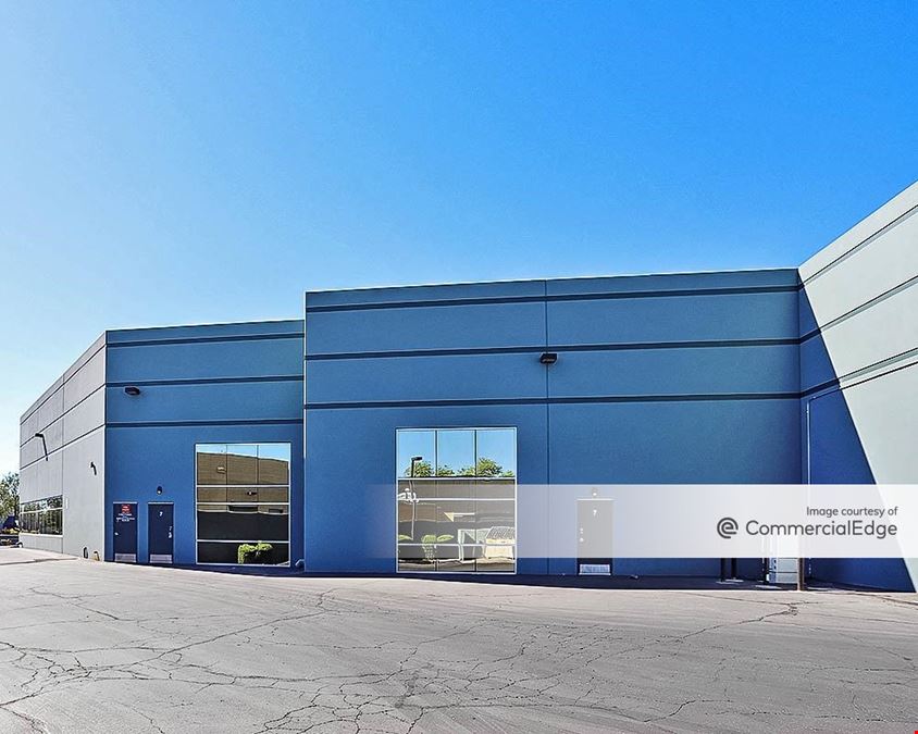 Acoma Business Center
