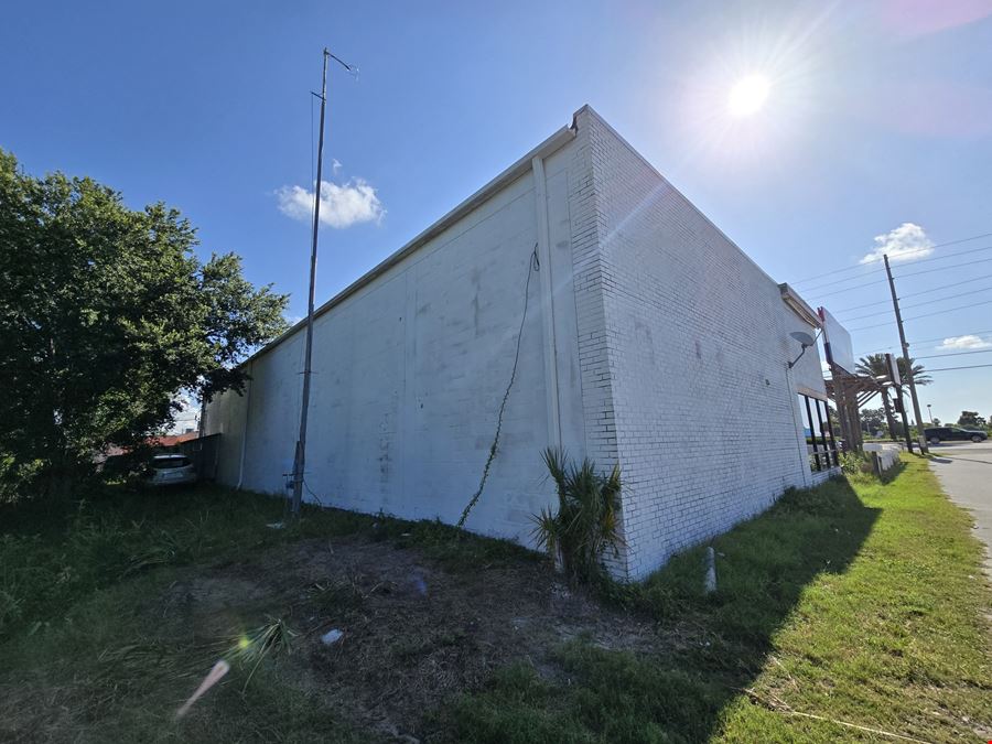 Turnkey Auto Repair Facility on US Hwy 19 | High Visibility & 7 Drive-In Bays