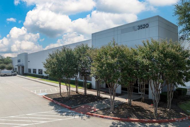 Preview of Industrial space for Rent at 3520 W Miller Rd