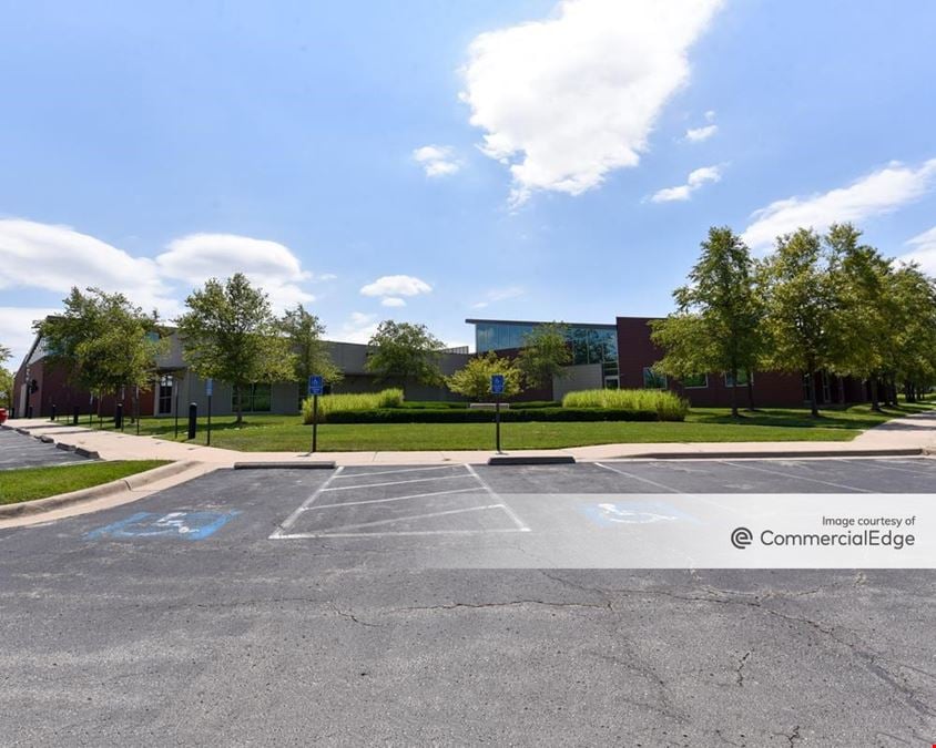 Renner Ridge Corporate Center - 9601 Renner Blvd