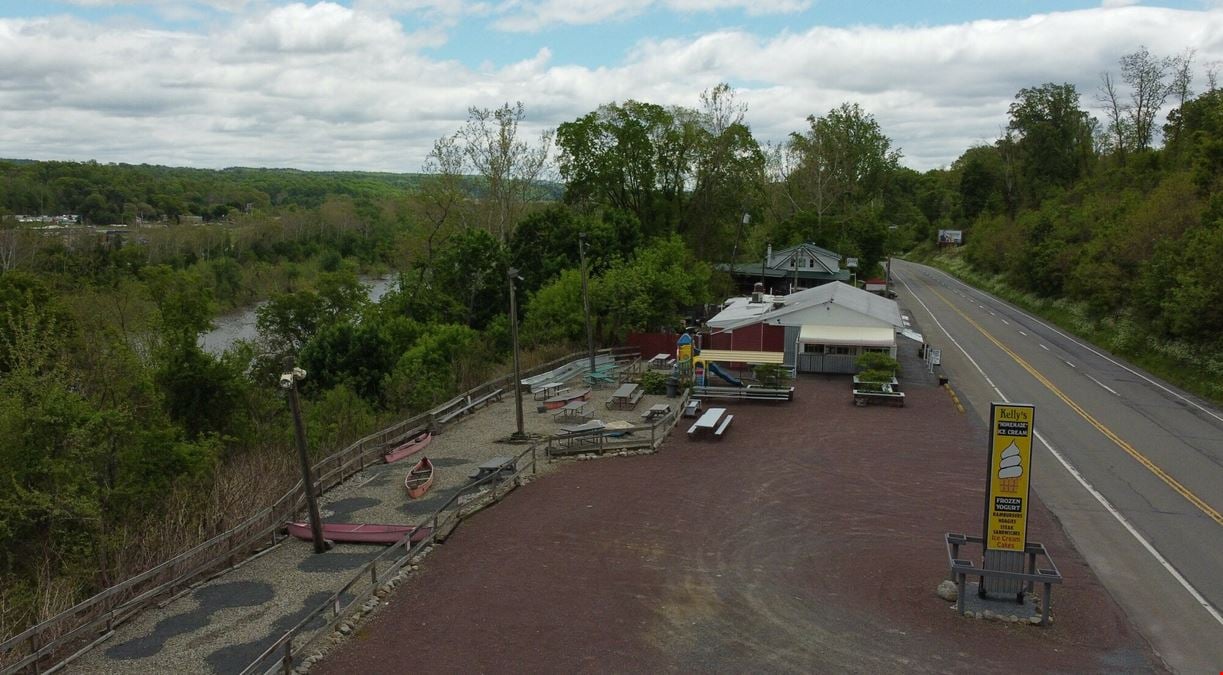 Kelly's Ice Cream - Turn-Key and Established Ice Cream Shop & Café Business w/ Real Estate