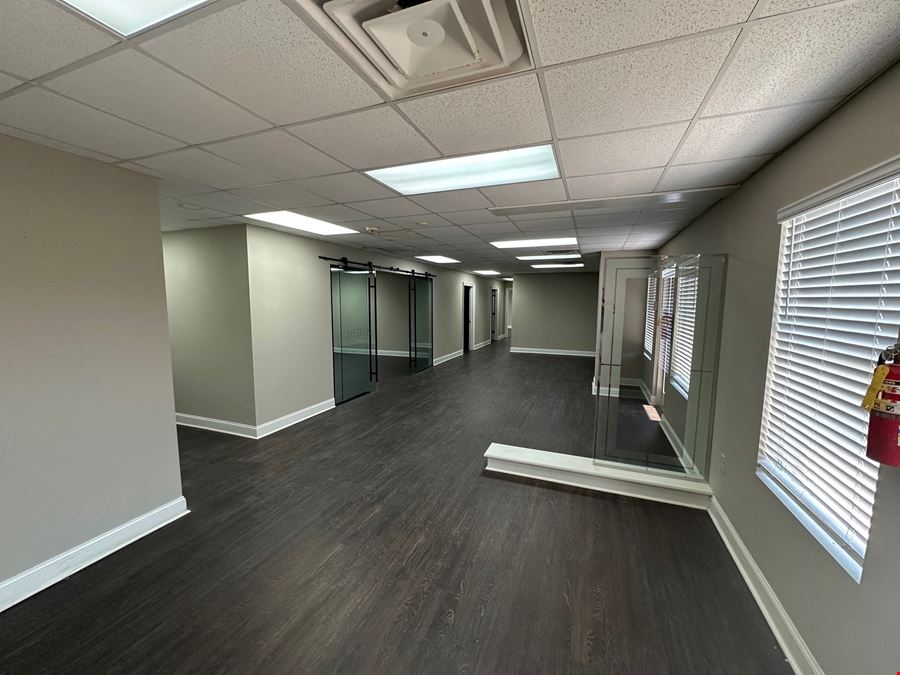 Class A Office / Warehouse / Showroom in Columbia County