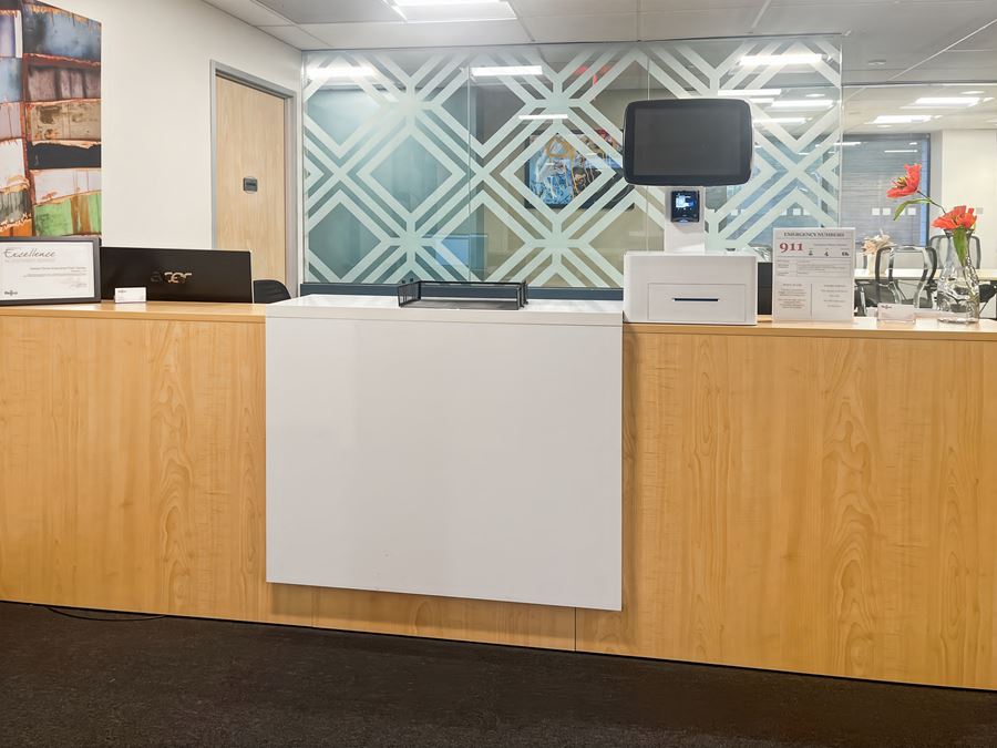 CA, Sausalito - Harbor Drive Executive Park