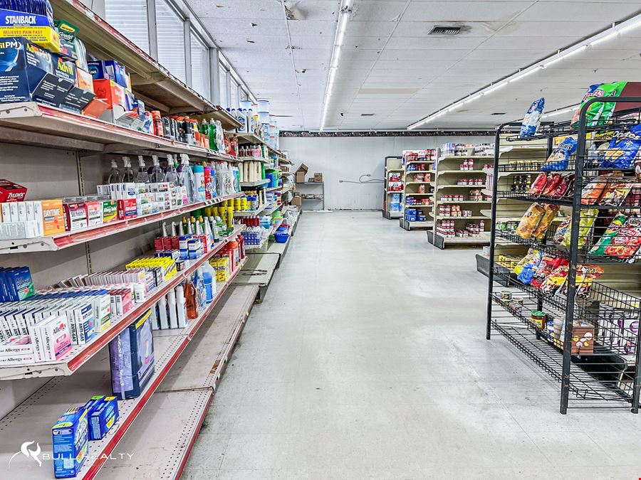 Retail Investment Opportunity | 8.4% Cap Rate