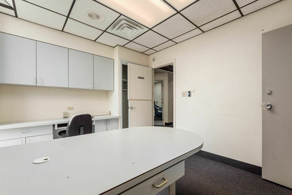 5180 E Main St, Suite E2