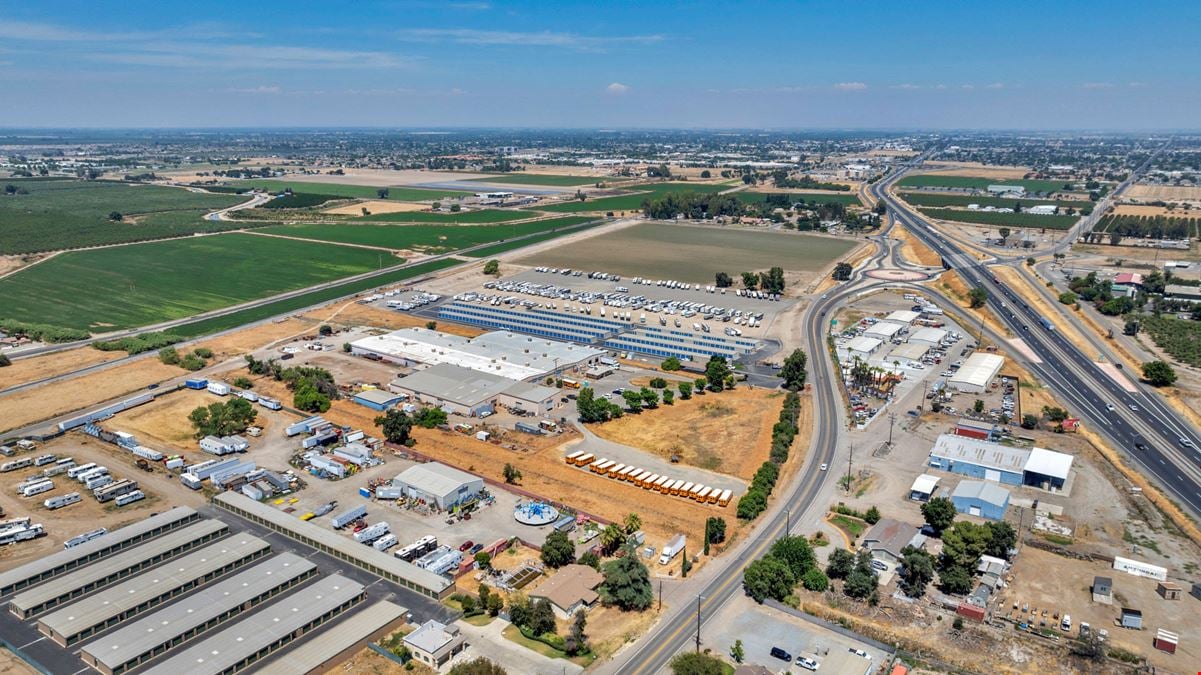 (3) Warehouse Spaces Available in Hanford, CA