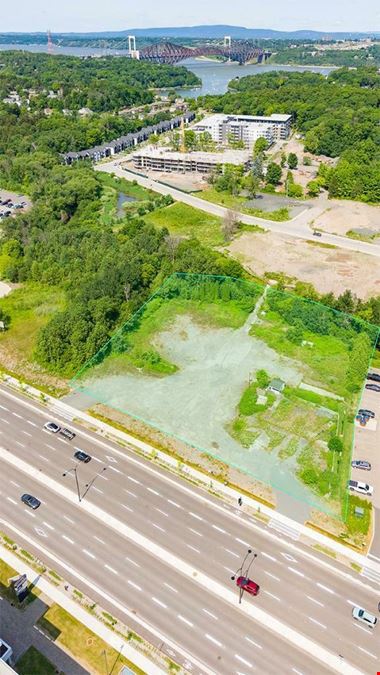 1355 boulevard Guillaume-Couture G6W0S3 — Lévis