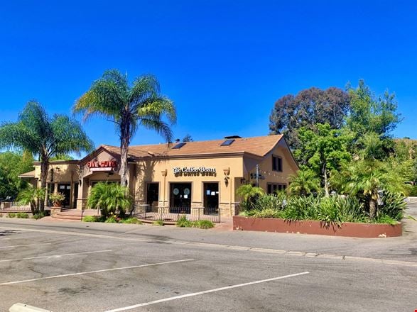 Preview of Retail space for Rent at 487 N Moorpark Rd