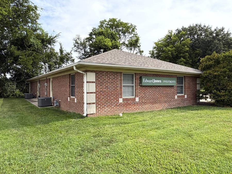 1204 Oak Street