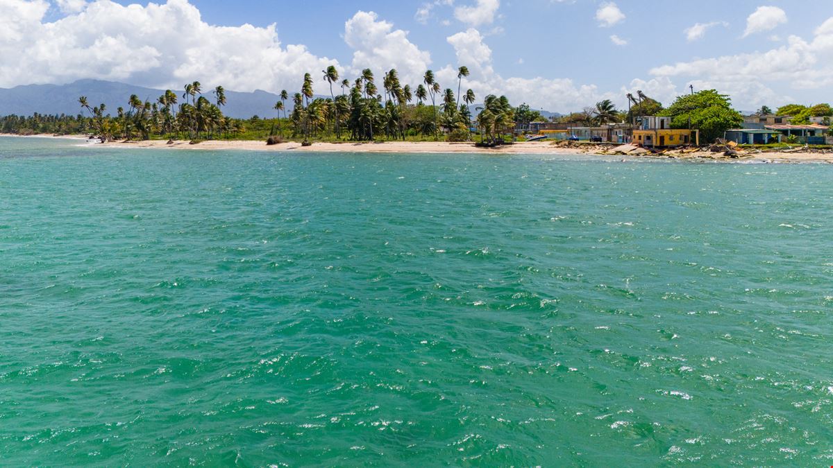 Beachfront Developable Land in Loíza For Sale