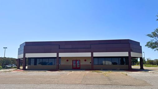 2500 Coulter Street S. Suite 124 - Formerly Chuck E Cheese