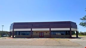 2500 Coulter Street S. Suite 124 - Formerly Chuck E Cheese