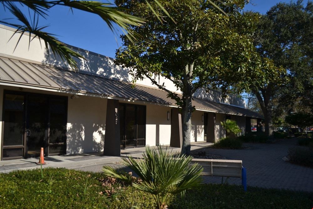 Lakeside Executive Center