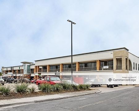 Preview of commercial space at 2515 Inwood Road