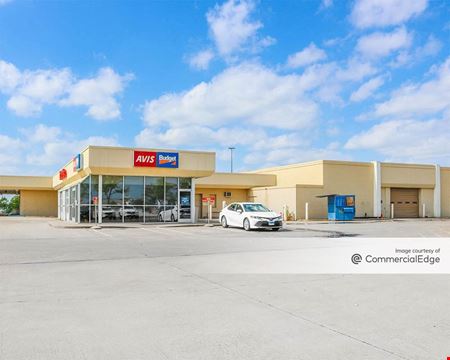 Preview of commercial space at 3000 Town East Mall