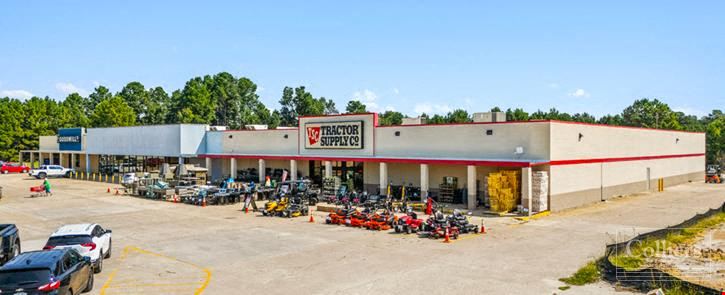 Value Add Shopping Center - Texas | 7.35 Cap Rate