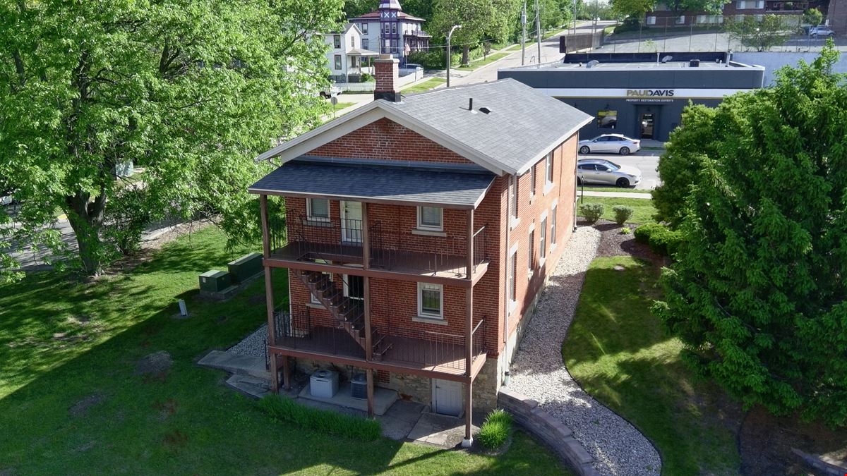 121 N Parker Dr