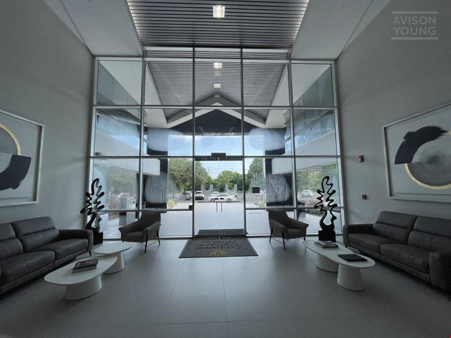 UniCenter Corporate Building