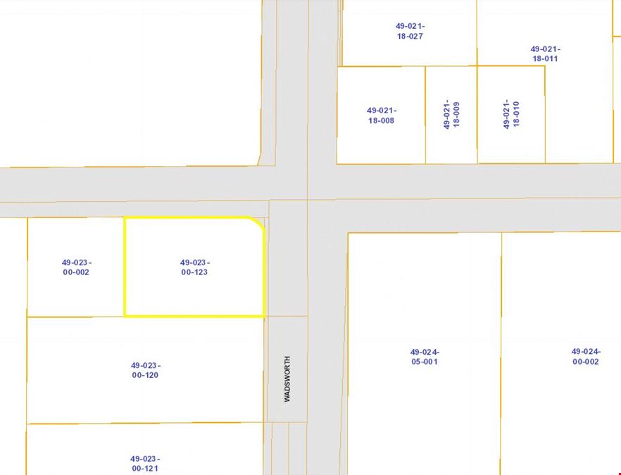Land Lease at Signalized High Traffic Intersection Next to Starbuckss