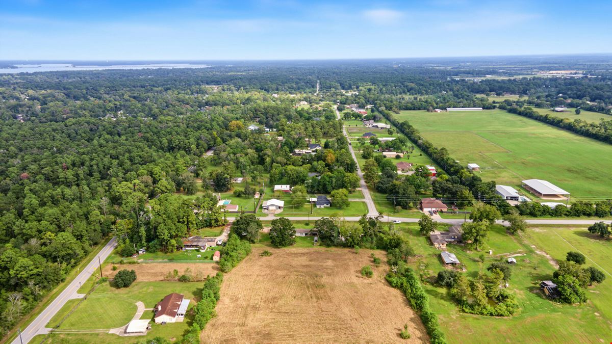 ±4.24 Acres | For Sale or Ground Lease | Crosby, TX