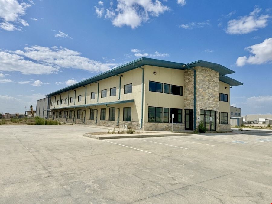 55,400 SF Flagship Office/Warehouse on 11.49 Acres