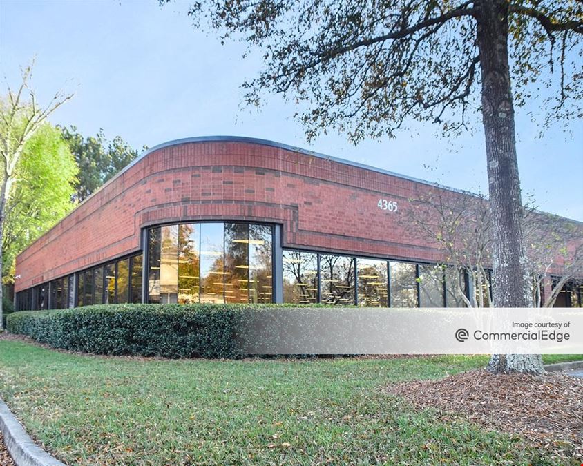 Chattahoochee Corners - 4365 River Green Pkwy