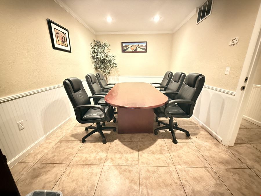  Updated Office Suites + Optional Live/Work Apartment | 4,532 SF | Downtown New Port Richey
