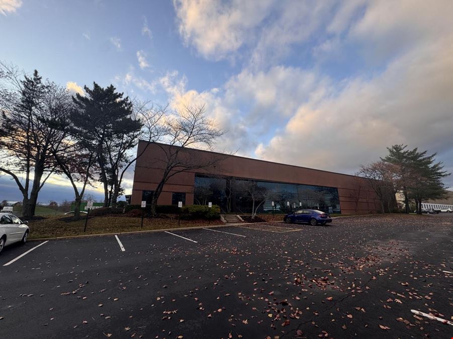 2163 - Edison Raritan Center