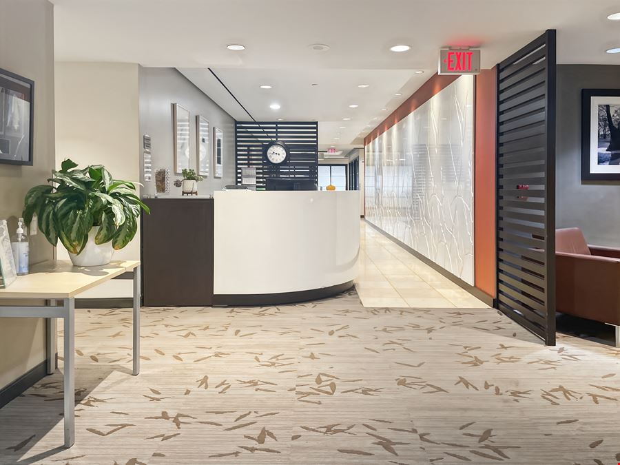 Regus - Toronto - First Canadian Place