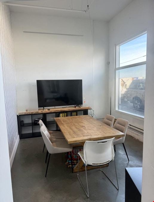 FOR LEASE  - 577 Pembroke Street