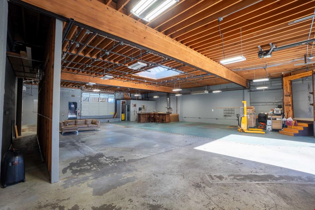 2319 NE Glisan Street, Portland, OR 97232
