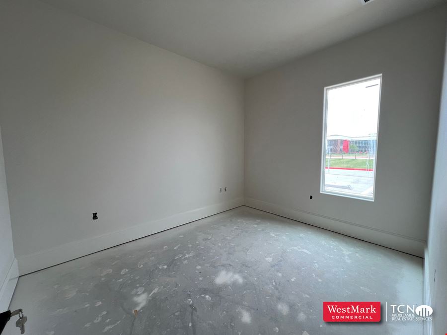 6301 - 6303 79th Street