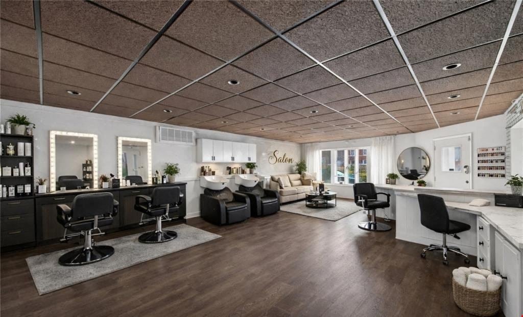 4535 S Grand Blvd