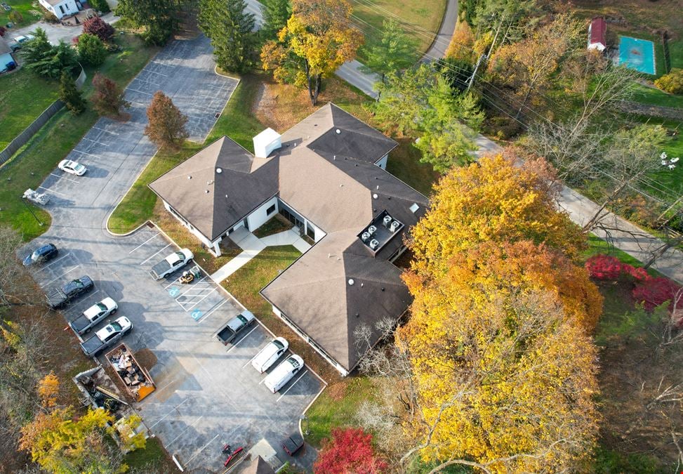 1700 Russell Rd