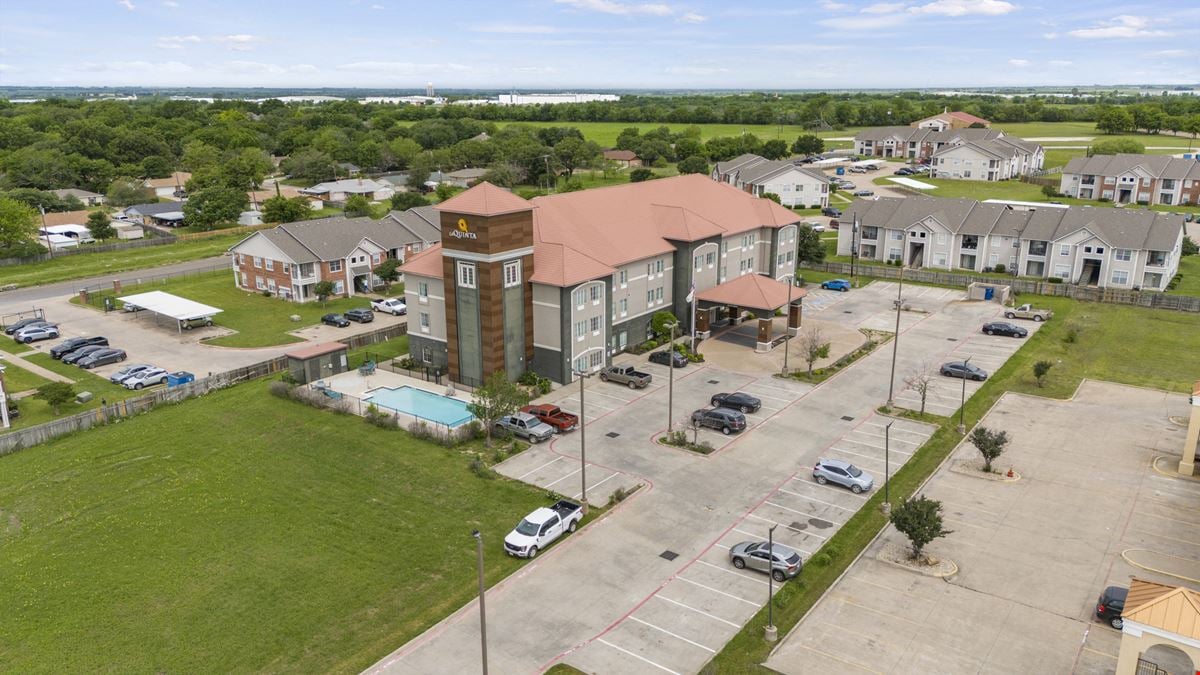 La Quinta Inn & Suites - Hillsboro, TX